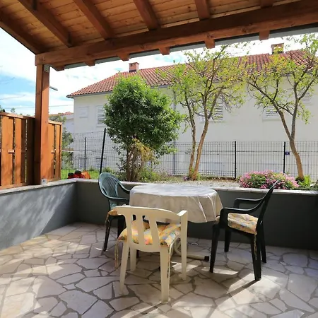 By The Sea Nemira, Omis - 17039 Apartman Tice